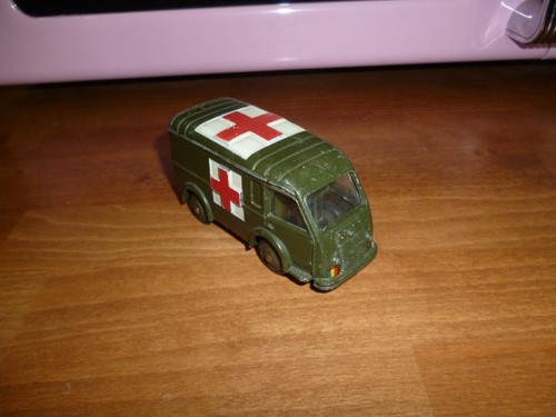 Dinky toys 80f ambulance - toys,