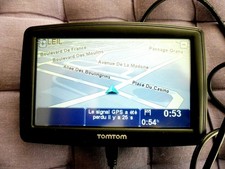 GPS Tomtom START 50 - avec cable - boite rangement - manuel utilisation - cable
