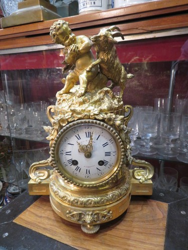 Belle ancienne pendule - ancienne, en