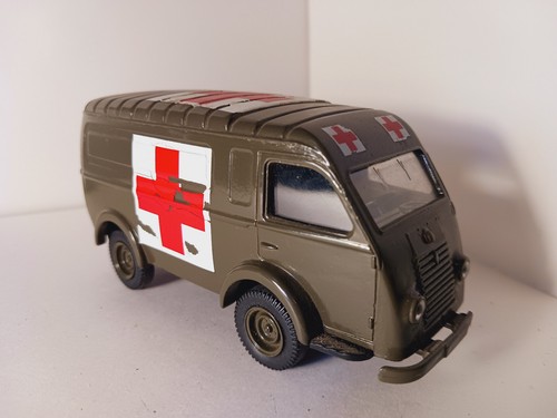 Véhicule miniature militaire