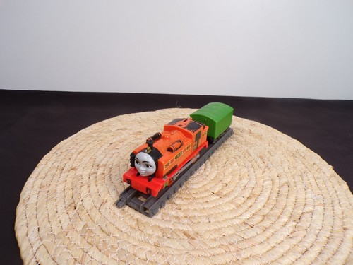 Train locomotive thomas - -,