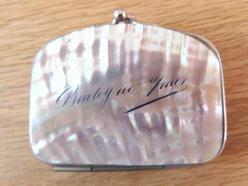 Ancien petit porte monnaie - , en