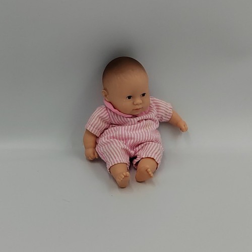 Poupée poupon bébé tenue