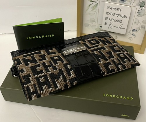 Longchamp - 🐼💦,