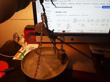 Ancienne balance romaine, portée 33 kg, marque LABOR