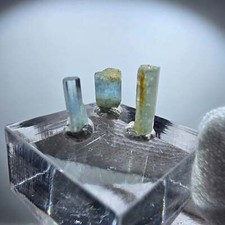 3x cristaux d'aigue-marine