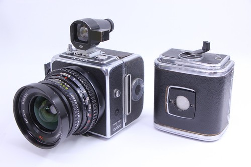 Appareil photo moyen - , format