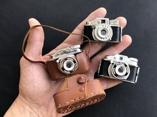 Lot de 3 anciens petits APPAREILS PHOTOS CAMERAS MINIATURES COLLY et TOYOCA