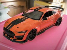 MUSTANG   FORD    SHELBY   GT    FINEMENT   DETAILLEE  ECHELLE  1.18