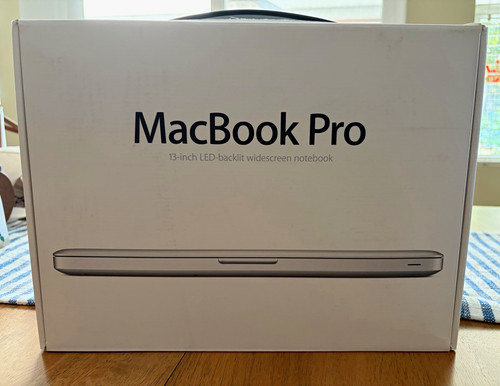 Apple macbook pro early - apple,