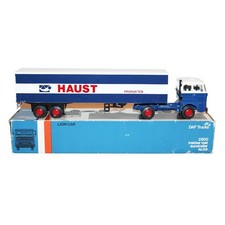Véhicule miniature 1:50 camion Lion Car n° 59 / DAF Trucks / en boîte / no Dinky