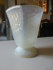 grand Vase verre opalescent Edmond ETLING modèle Mimosa art déco