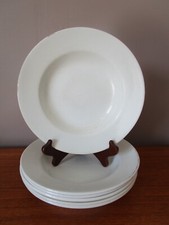 6 Assiettes creuses  blanches