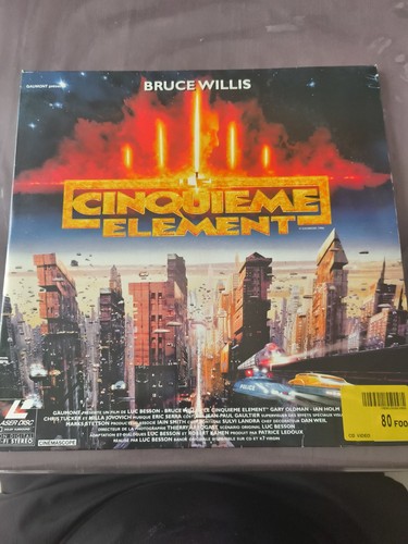 Cinquième élément - le,