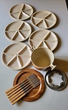 Le Creuset vintage service à fondue caquelon la mama Enzo Mari et assiettes