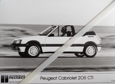 Photo presse PEUGEOT 205