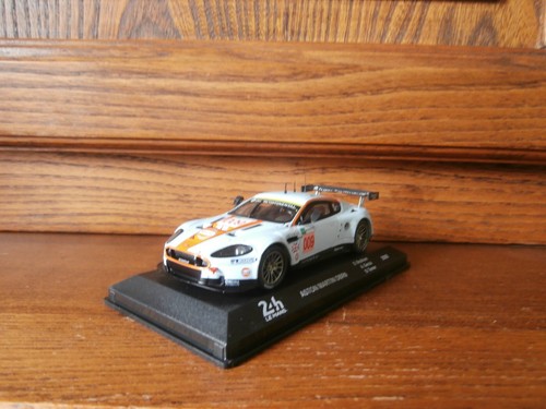 Aston martin dbr9 - 24, du