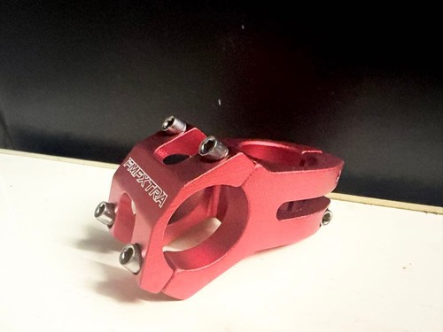 Tige rouge pour vélo - , de