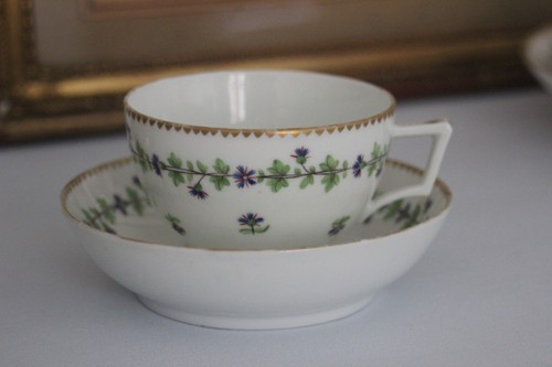 Nast fin xviiie tasse à - nast–,