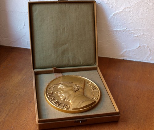 Gaulle médaille - ,