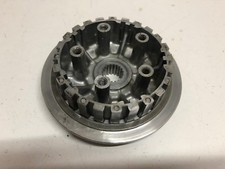 Une noix embrayage moto - une,