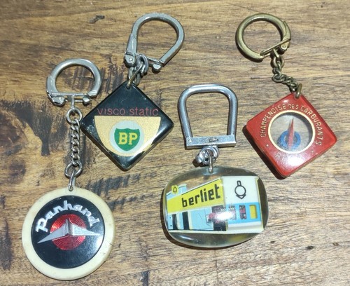 Lot portes clefs automobiles - 4,