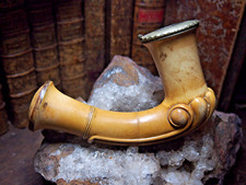 LONGUE PIPE DEBRECEN  EN ECUME DE MER SCULPTEE   AUSTO-HONGRIE