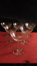 Service de 6 coupes à champagne en cristal de Baccarat modèle Sevigné