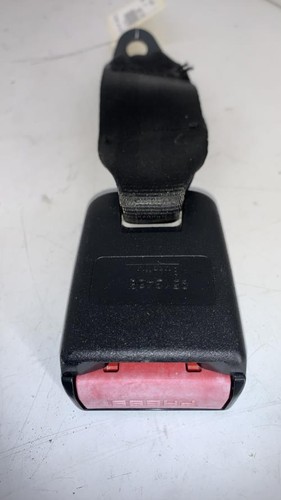 Attache ceinture arriere