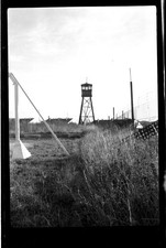 Paysage guérite militaire - ancien négatif photo an.1950