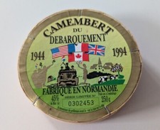 ÉTIQUETTE Camembert NORMANDIE sur boite Guerre 1944 Anniv DÉBARQUEMENT 1994