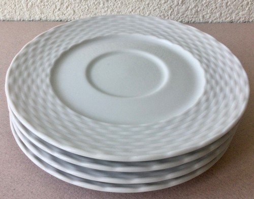 Sous tasse en - 4, sous-tasse