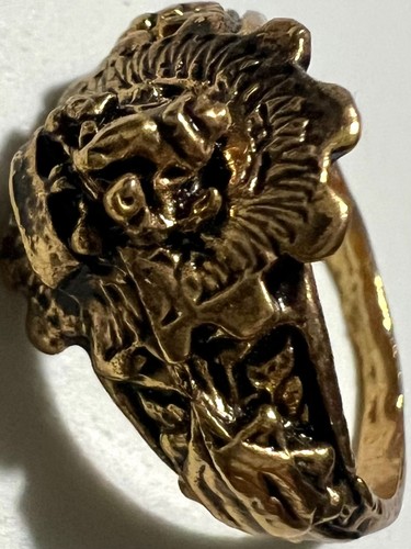 Phra phikanet phikanesuan - phra, ring