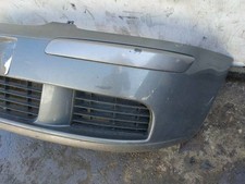 enjoliveur pare-choc avant