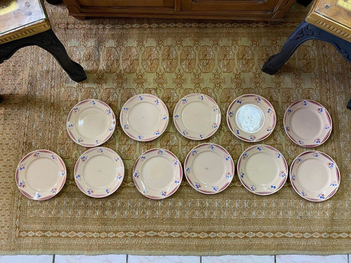 Lot assiettes à - lot, 11