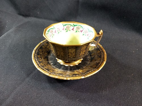 Tasse sous porcelaine - sous,