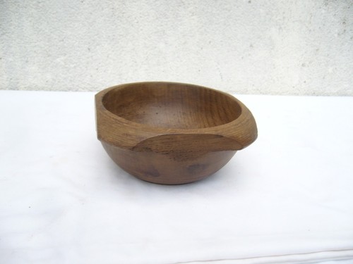 Travail artisanal bol a - -,