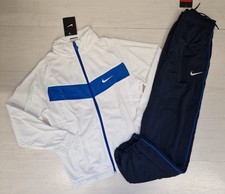 10392 NIKE Survêtement Travel