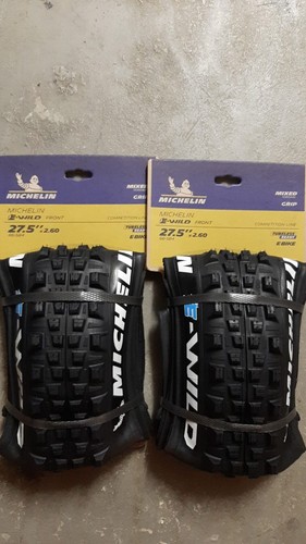 Lot pneus michelin e wild - 2, e-wild
