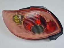 feu arrière gauche PEUGEOT