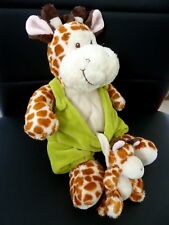 H7 - DOUDOU PELUCHE NICOTOY GIRAFE + BEBE SALOPETTE MARRON ECRU VERT 28cms TTBE