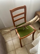 statuette art déco. Bon état. Vert et bande noir 