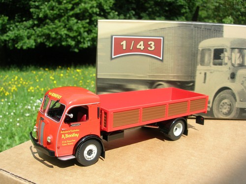 Ixo camion panhard - camion, movic