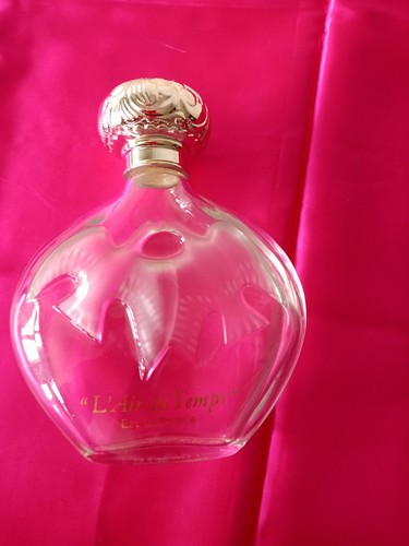 Nina ricci lalique flacon - ricci,