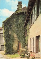 15 VIC SUR CERE UNE VIEILLE MAISON