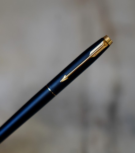 Stylo plume parker laque - 75,