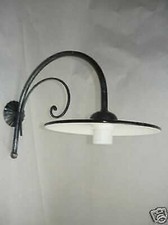 Lampe Murale D'Extérieur En Fer Forgé Avec Plat En Acier Blanc Et Noir