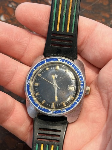 Montre lip plongeuse vintage - montre,
