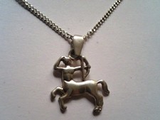 Pendentif Ancien et Chaine en