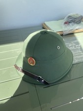 Casque colonial viet-Minh  /